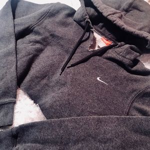 SOLD 💋 Nike women’s cropped hoodie s